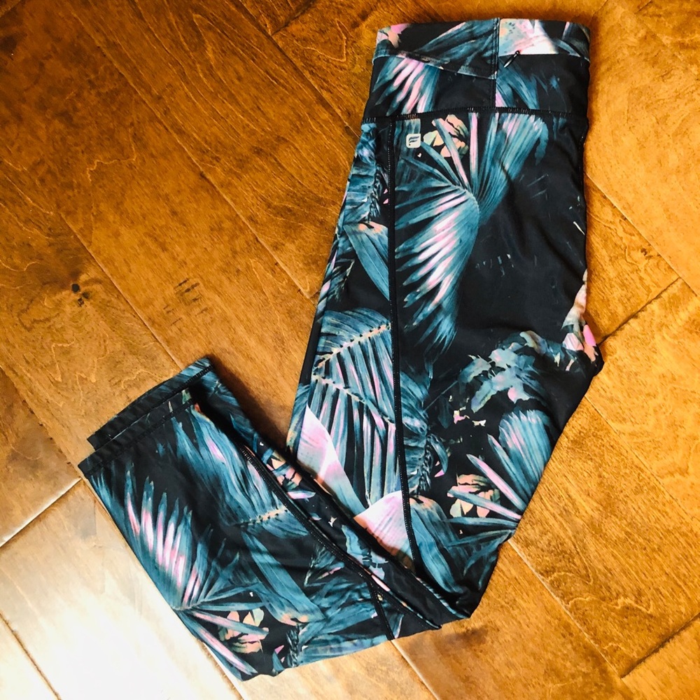 COPY - Fabletics crop legging